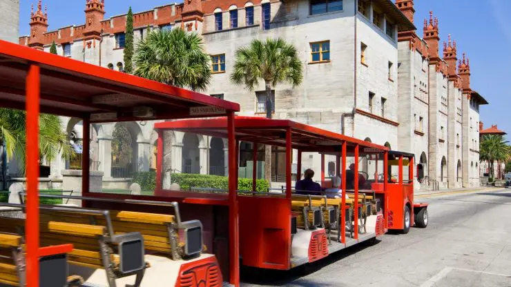 dateline with tamzin outhwaite discovery uk