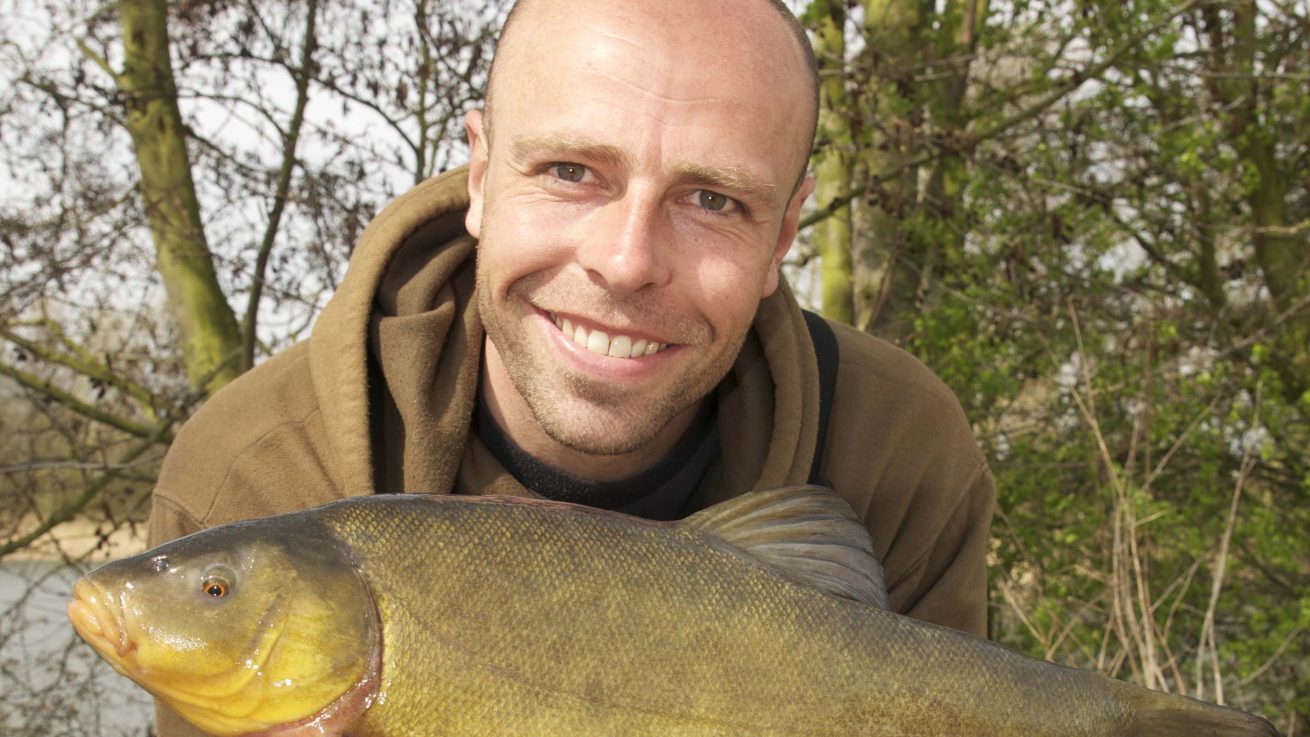 Fishing Gurus Discovery UK