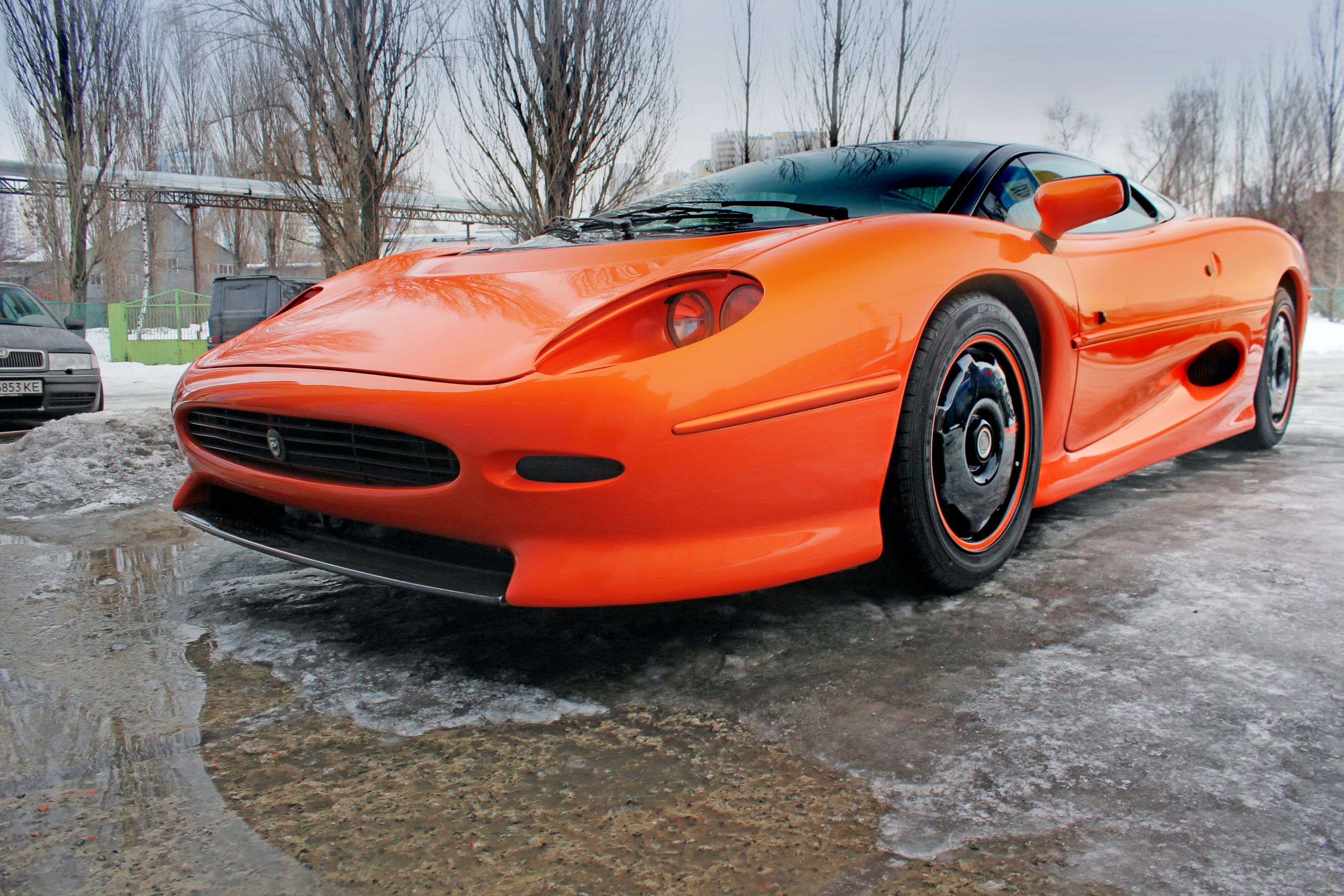 Famous Cars from the 90s Discovery UK