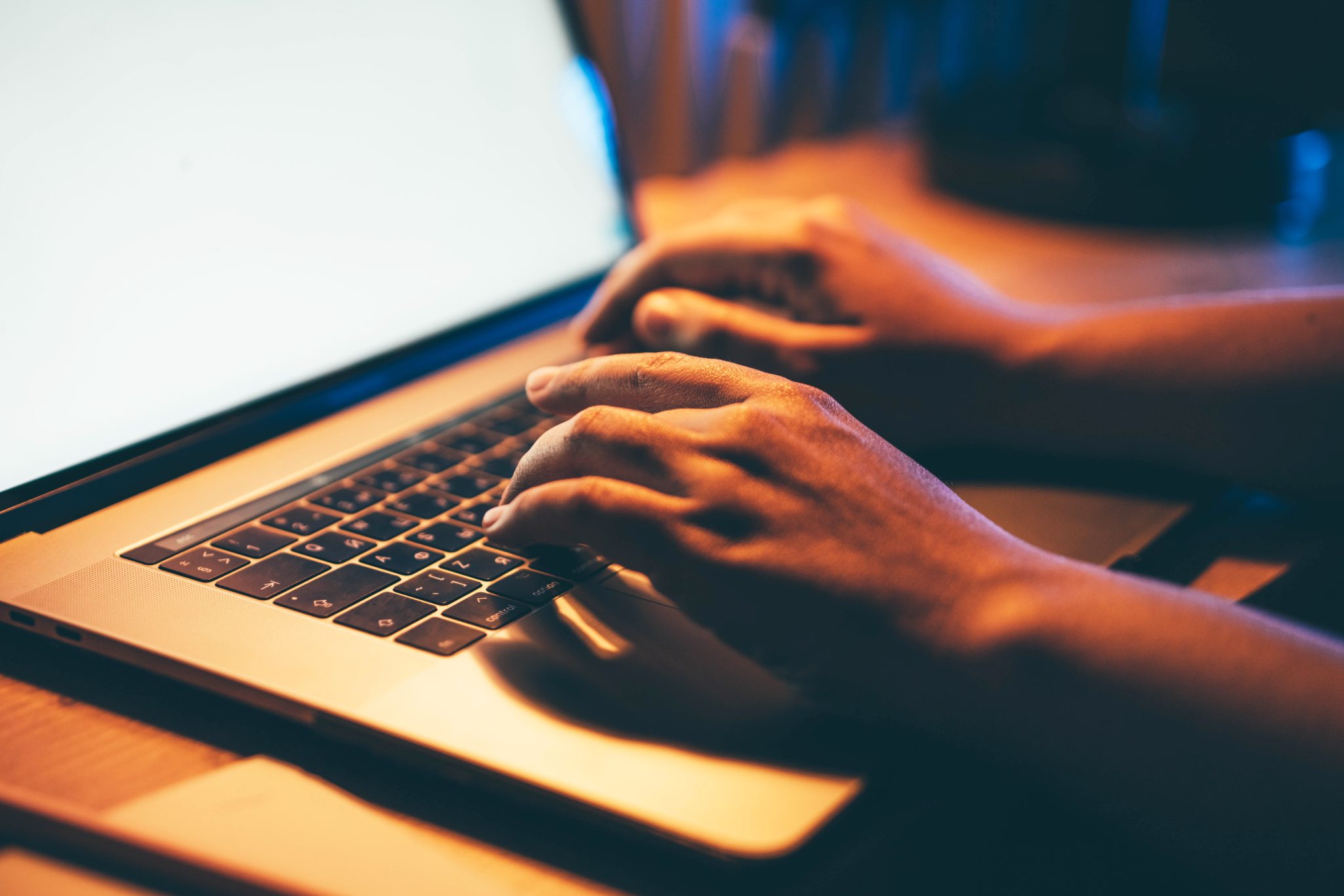 How Laptops are Made Discovery UK