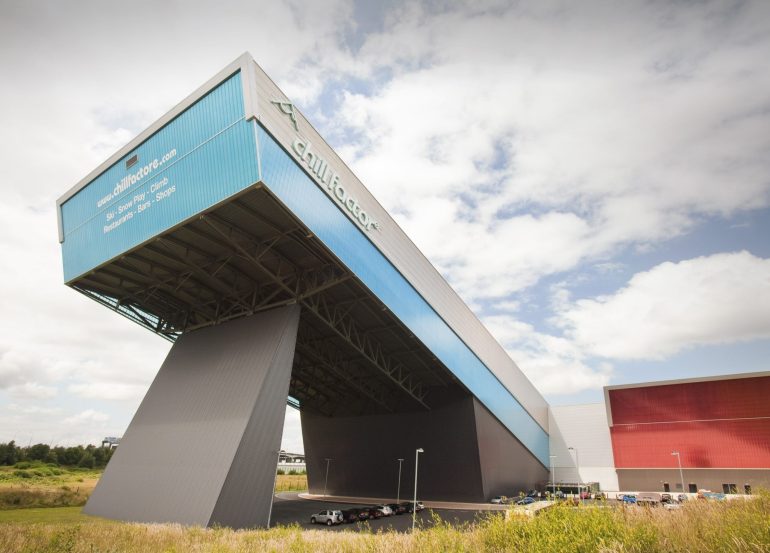 The Biggest Indoor Ski Slope in the World Discovery UK