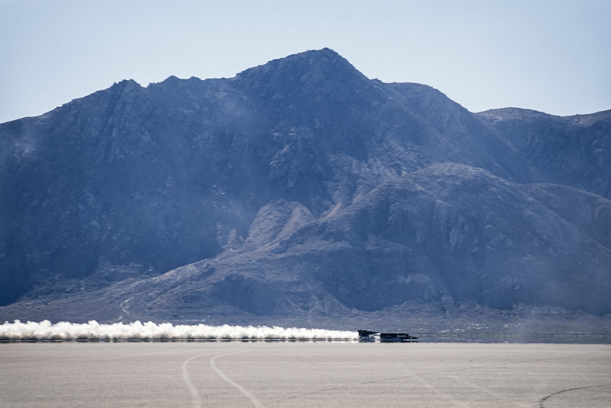 Land Speed Records A Chronicle of Speed and Innovation Discovery UK